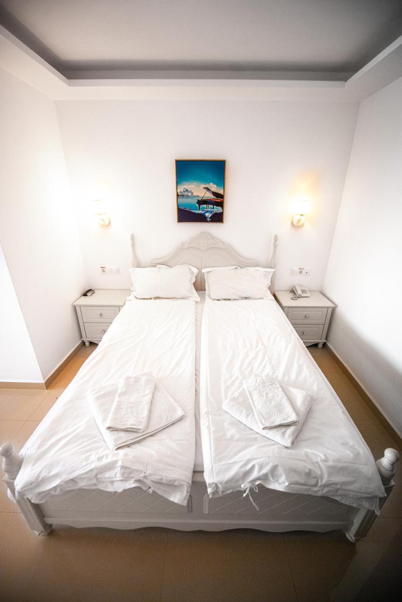 Sunrise Hotel Venus Kültér fotó